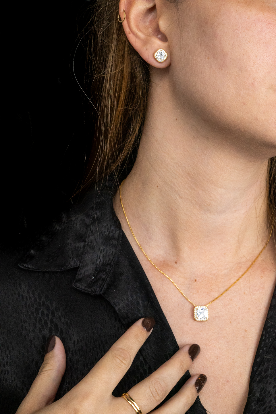 Colar Quadrado ZIrcônia Cristal